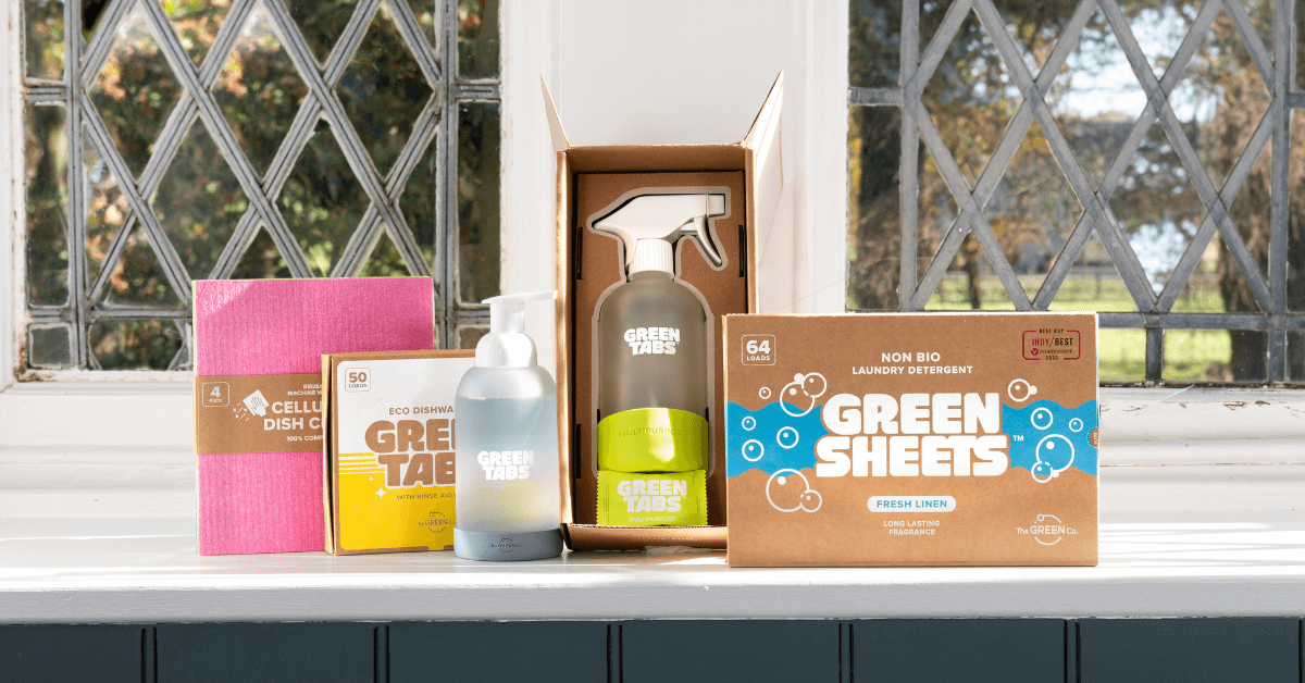 How To Clean Outdoor Cushions: Easy Eco-Friendly Garden Cleaning Guide ...